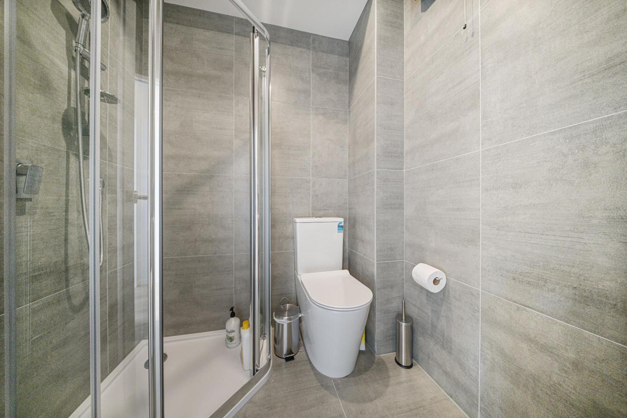 West Harbour Modern 4-Bedroom Retreat オークランド エクステリア 写真