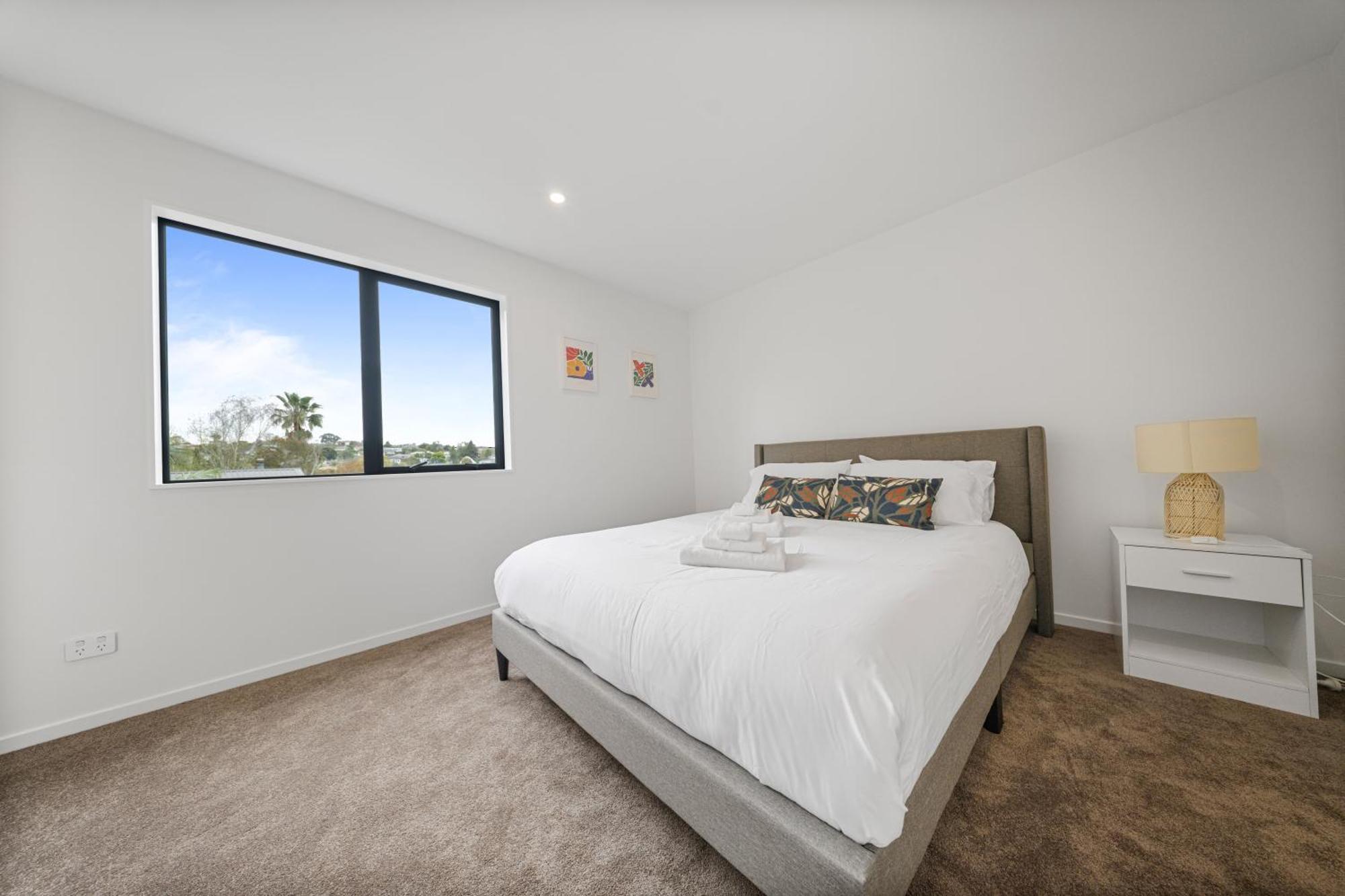 West Harbour Modern 4-Bedroom Retreat オークランド エクステリア 写真